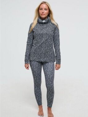 OOSC Base Layer Top with high neck
